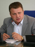 Где кончается политика и начинается жизнь?