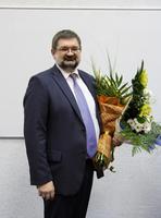 Доходы ректора ВолГУ растут не по дням, а по часам